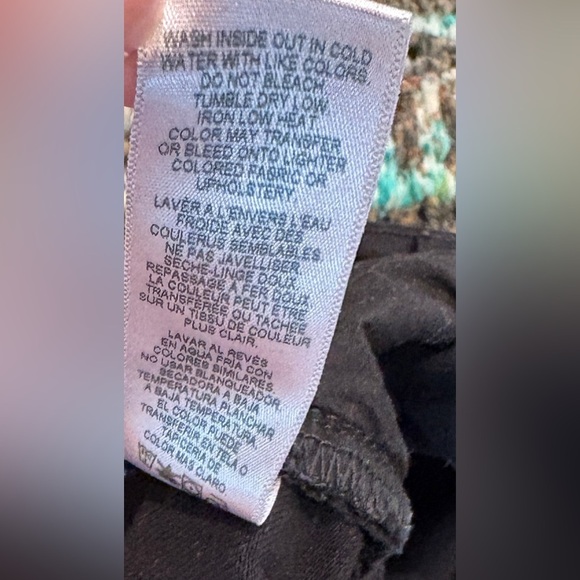 Frame Le Cutoff Denim Shorts, Color Noir Black, Zip Fly, Comfy, Flattering, 32‎ - Picture 9 of 9